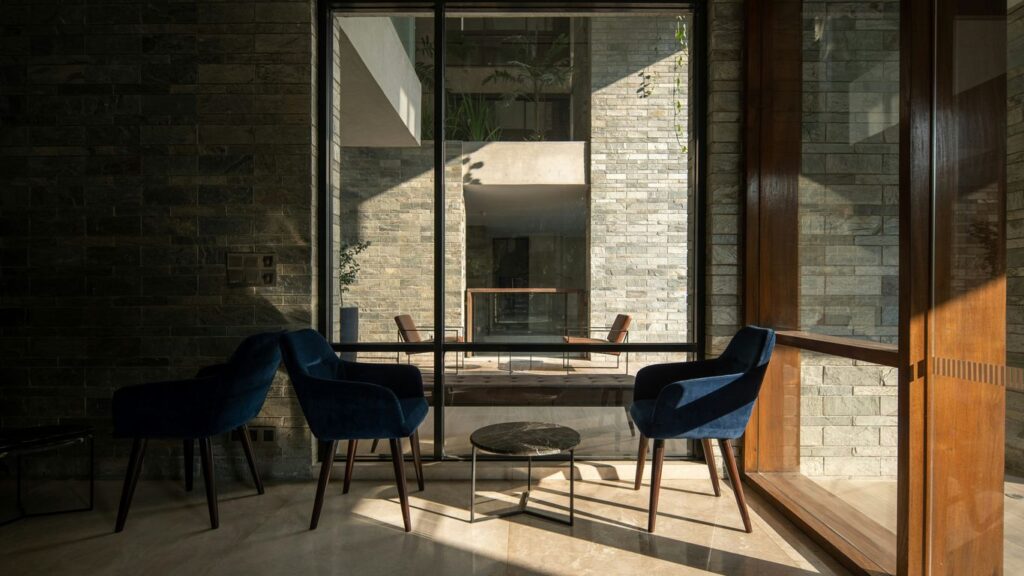 Architect’s Guide to Specifying Made-to-Order Natural Stone Pieces