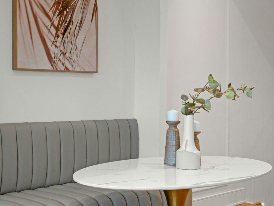 Oval Marble Dining Tables: Dimensions, Seating Capacity & Design Guide