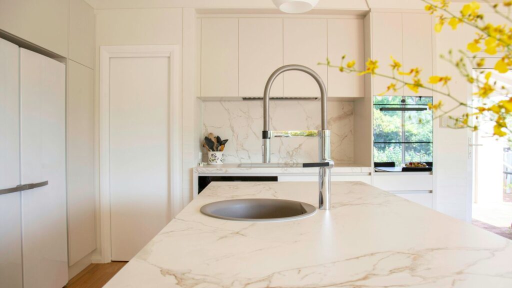 Custom Marble Fabrication: From Slab Selection to Final Inspection